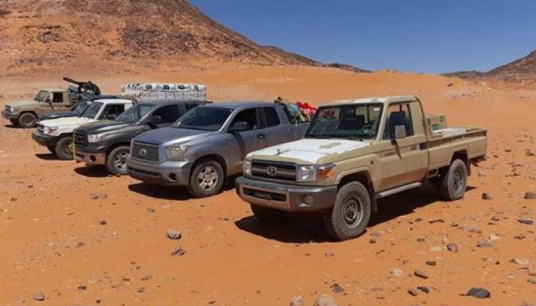 سيارات ضبطها الجيش الليبي في عملية تهريب - أرشيفية