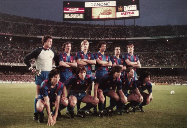 برشلونة في النسخة الأولى مارادونا يحمل أول لقب لكأس الدوري الإسباني