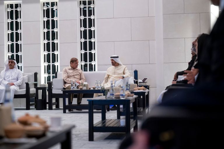 الشيخ محمد بن زايد آل نهيان وشهباز شريف