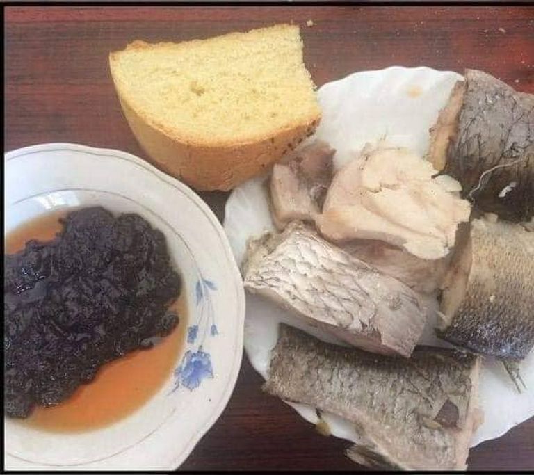 صورة  لصلاة العيد بجامع الزيتونة وسط العاصمة