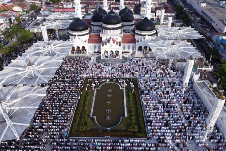 صلاة العيد من الجامع الأزهر في مصر