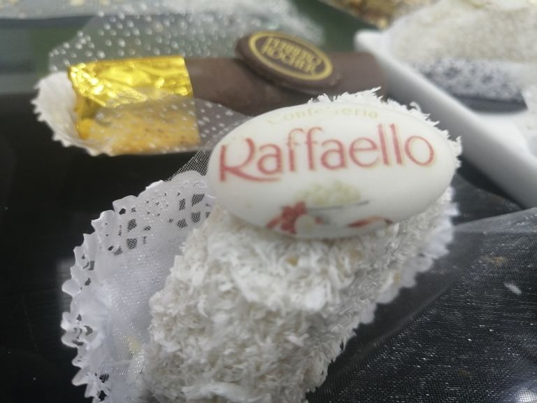 محل لصناعة الحلويات التقليدية والتورتات شرقي الجزائر منتج لمحل متخصص في صناعة الحلويات التقليدية والتورتات شرقي الجزائر