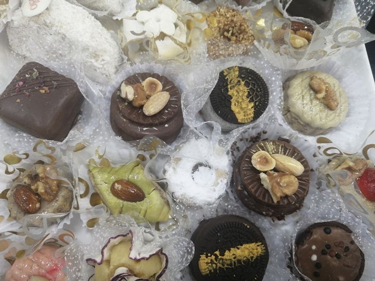 محل لصناعة الحلويات التقليدية والتورتات شرقي الجزائر منتج لمحل متخصص في صناعة الحلويات التقليدية والتورتات شرقي الجزائر