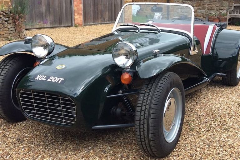 طراز Lotus 7 Lexus LFA