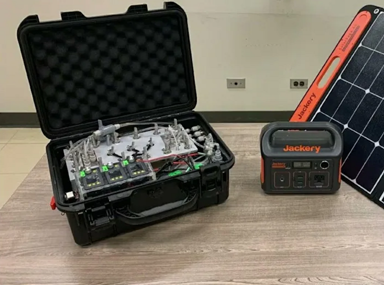 كأس من الماء