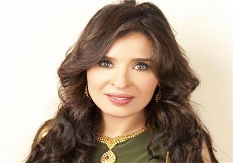 الفنانة المصرية دينا