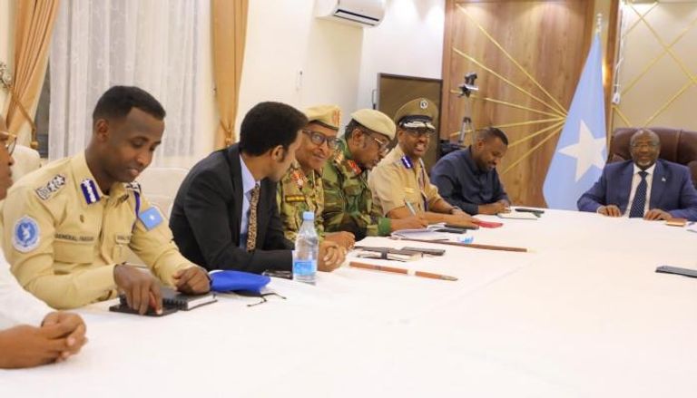جانب من اجتماع رئيس البرلمان الصومالي وقادة الأجهزة الأمنية