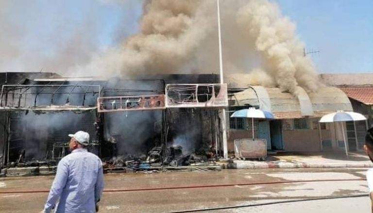 جانب من حريق سوق الحنة في محافظة قابس