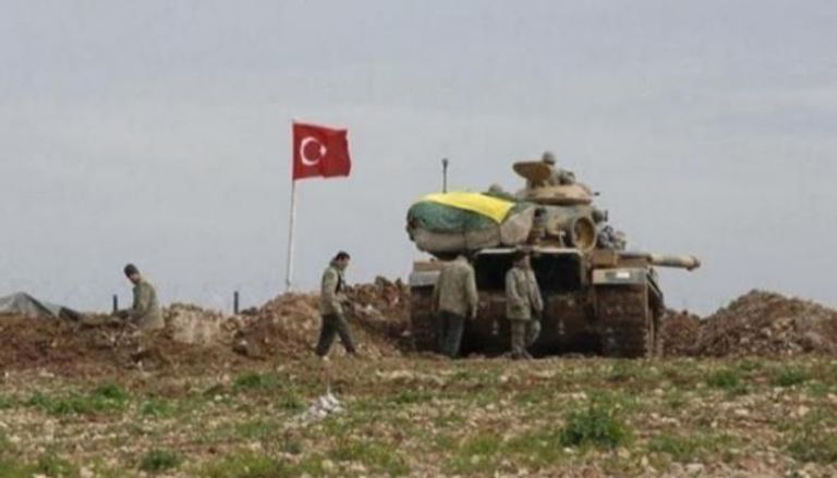 آليات عسكرية تركية على الحدود مع العراق