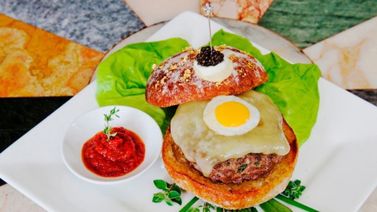 شطيرة البرجر Le Burger Extravagant أغلى شطائر البرجر في العالم