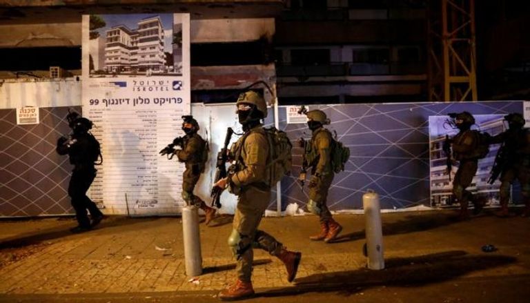 انتشار قوات إسرائيلية في تل أبيب