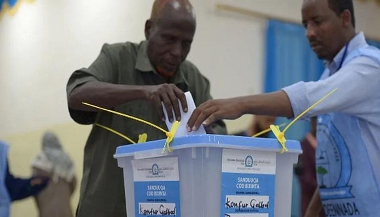 جانب من الانتخابات البرلمانية بالصومال