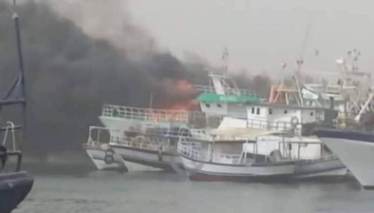 الحريق في ميناء صفاقس التونسي
