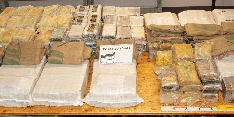 مصنع تابع لشركة نستلة بسويسرا