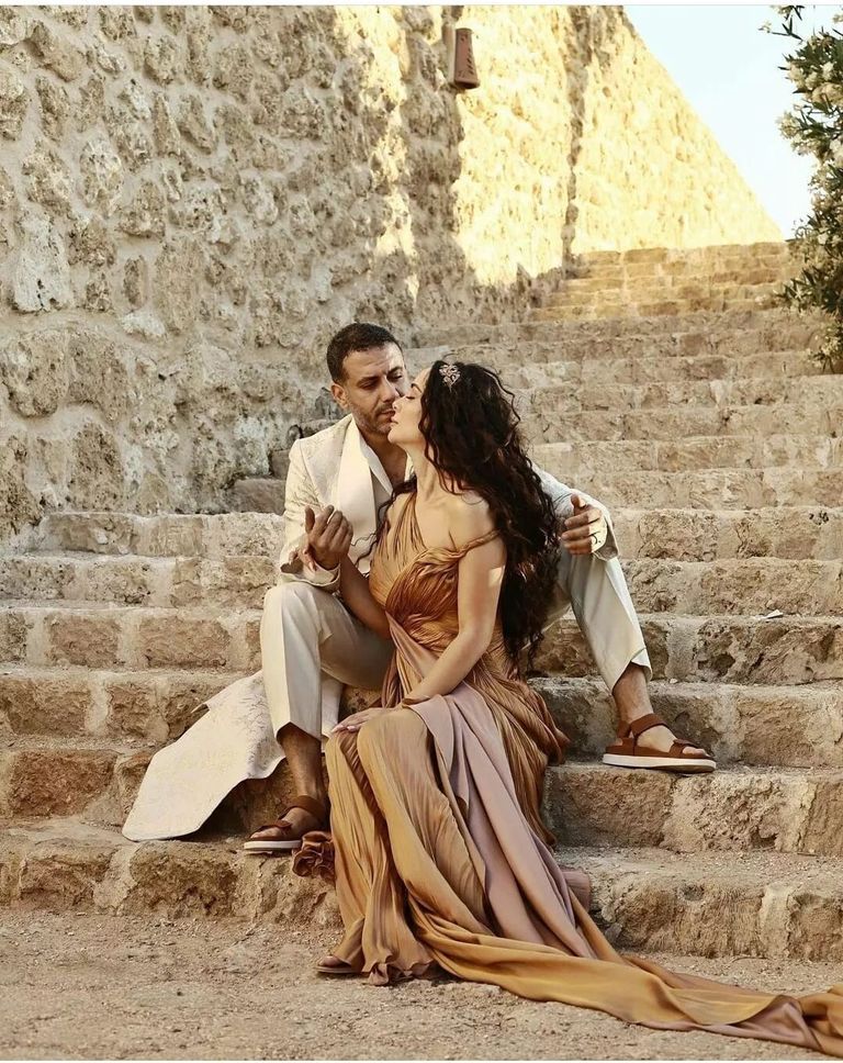 جانب من جلسة تصوير محمد فراج وبسنت شوقي بحفل