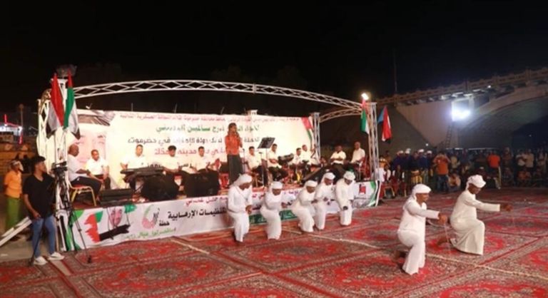 حضرموت تحتفي بتحريرها من الإرهاب وتشكر الإمارات جانب من حفل شكر الإمارات في حضرموت