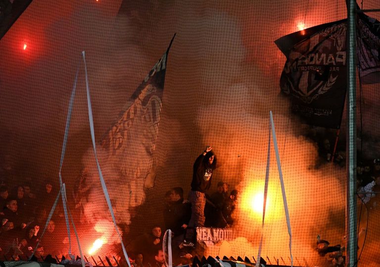 لافتة جمهور مارسيليا