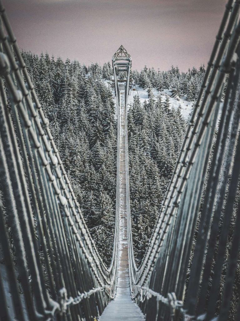 جسر  Sky Bridge 721 جسر  Sky Bridge 721