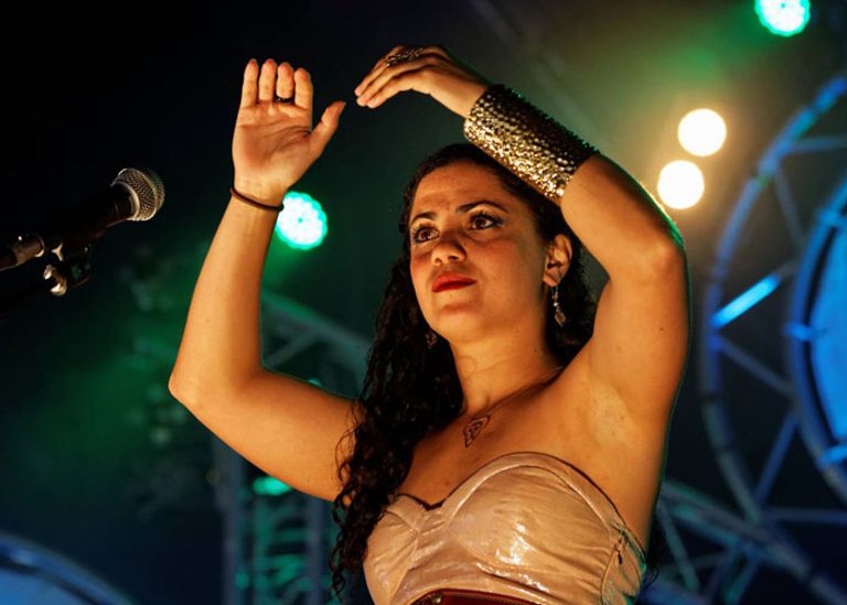 الفنانة التونسية آمال المثلوثي