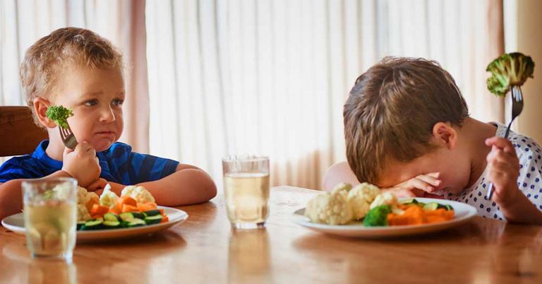 طفل رافض لتناول الخضروات - أرشيفية