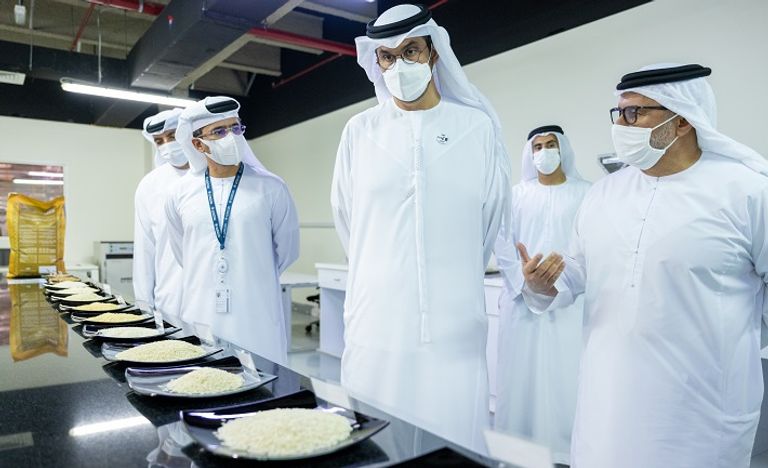 الدكتور سلطان بن أحمد الجابر وزير الصناعة والتكنولوجيا المتقدمة بدولة الإمارات خلال الزيارة