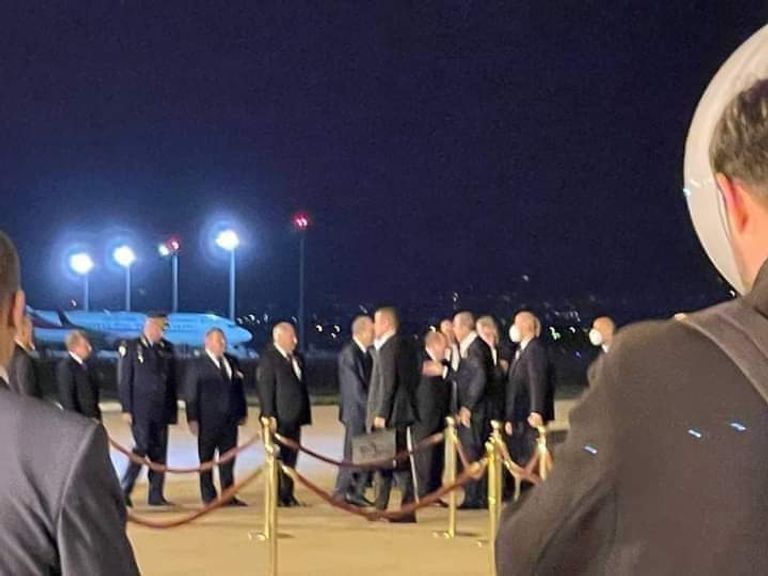 لحظة وصول وزير الخارجية الروسي إلى الجزائر لقاء سابق بين وزيري خارجية الجزائر وروسيا بموسكو - أرشيفية