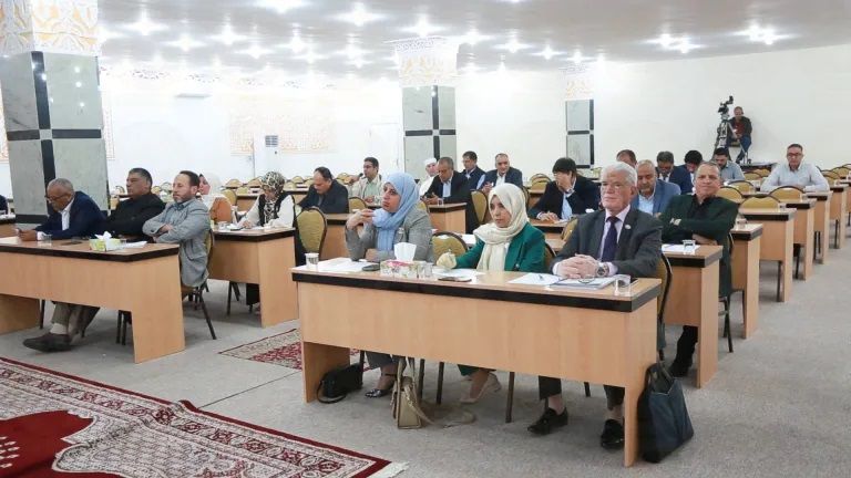 أعضاء مجلس النواب الليبي خلال جلسة اليوم