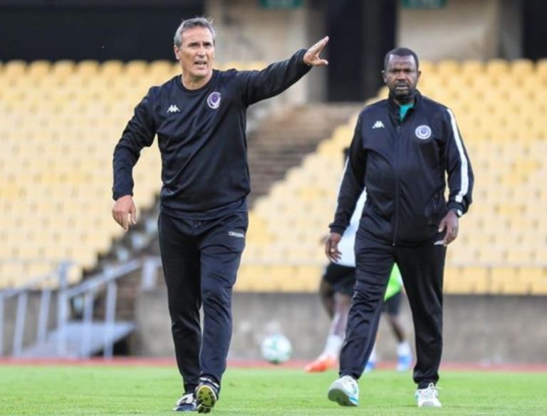 جواو موتا مدرب الهلال السوداني جواو موتا مع مراسل العين الرياضية