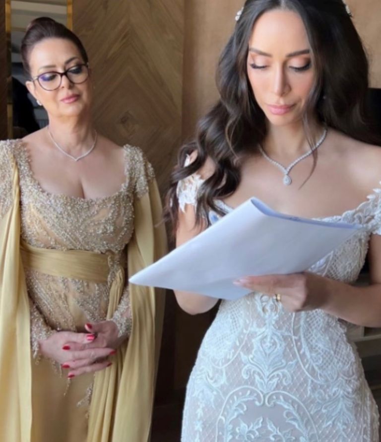 بسنت شوقي ووالدتها