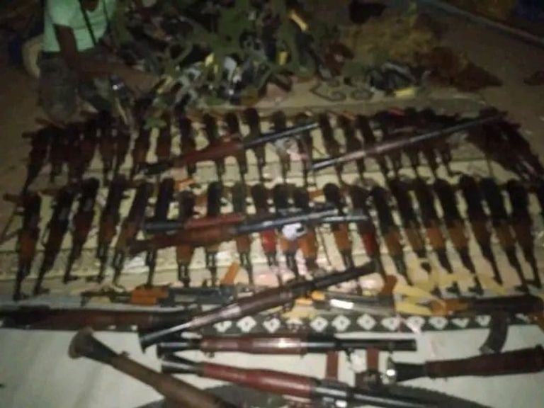 جانب من الأسلحة المصادرة في إقليم الصومال الإثيوبي