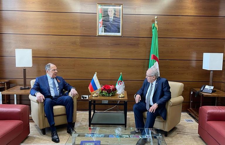 مباحثات بين وزيري خارجية الجزائر وروسيا الرئيس الجزائري يستقبل وزير الخارجية الروسي