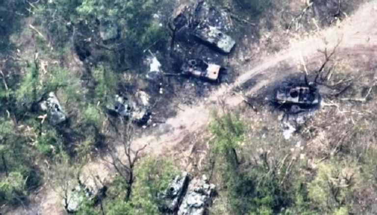 صور تظهر دبابات روسية مدمرة -ذا صن