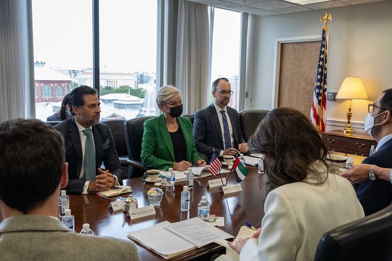 اجتماع الدكتور سلطان الجابر مع وزيرة الطاقة الأمريكية