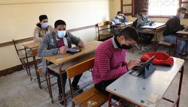 طلاب مصريون في لجنة امتحانية- أرشيفية