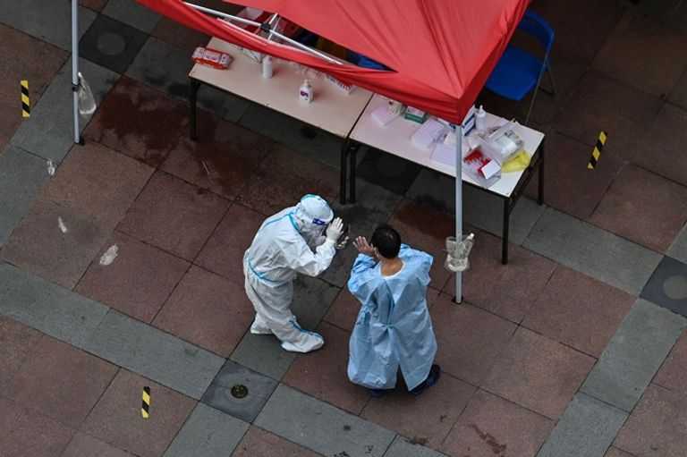 قيود إغلاق مشددة في شنغهاي