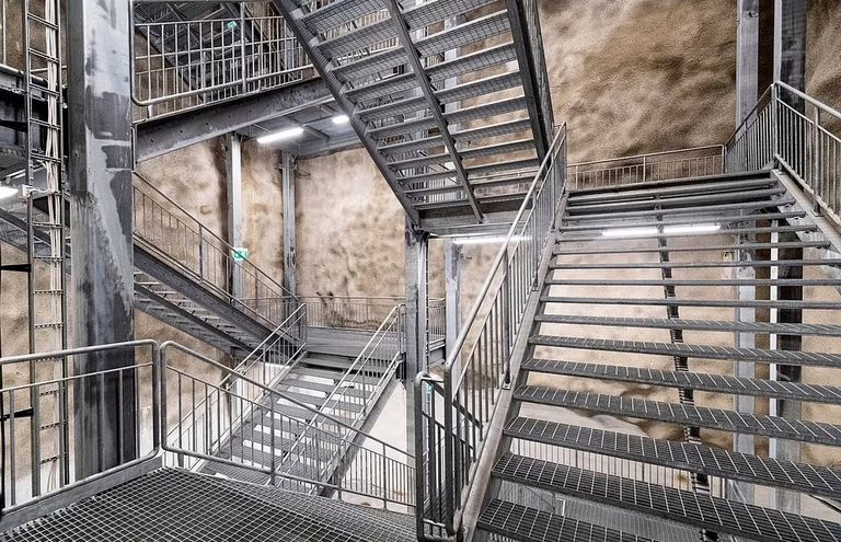 صالة للألعاب الرياضية داخل المخابي النووية في فنلندا