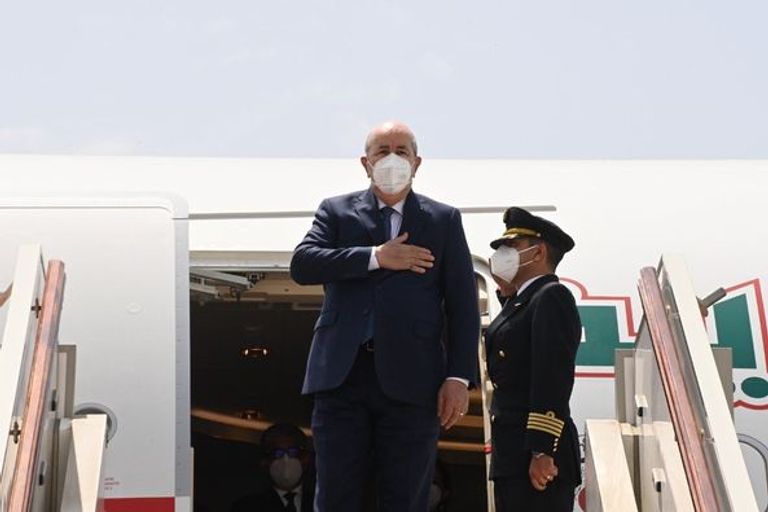 لحظة مغادرة الرئيس الجزائري نحو تركيا مؤتمر صحفي مشترك سابق بين الرئيسين الجزائري والتركي - أرشيفية