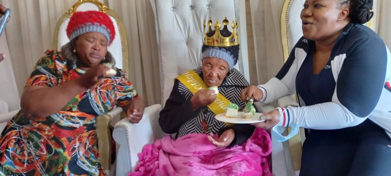 الجنوب أفريقية جوانا مازيبوكو