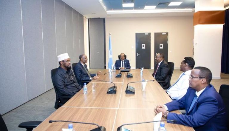 الرئيس الصومالي المنتخب يلتقي رؤساء الولايات