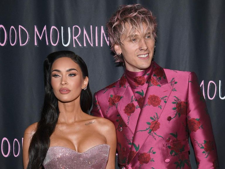 ميجان فوكس وماشين جان كيلي