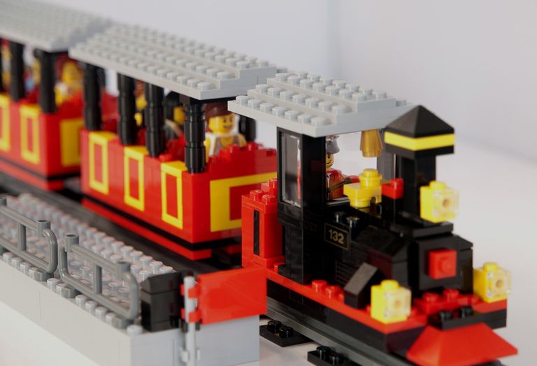 ليجو The Legoland Train قطع ليجو سفينة الفضاء