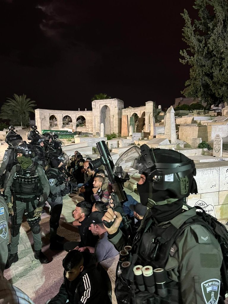 جانب من جنازة الفلسطيني وليد الشريف