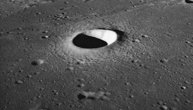 براكين القمر أنتجت كميات كبيرة من المياه