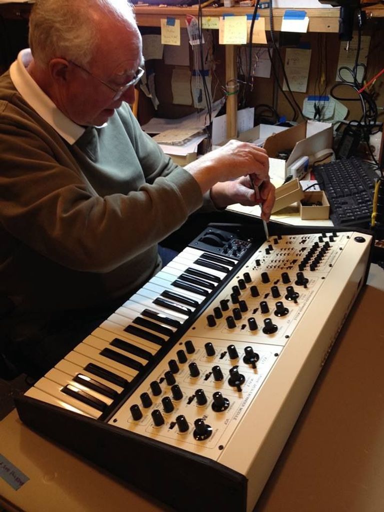 توم أوبرهايم توم أوبرهايم