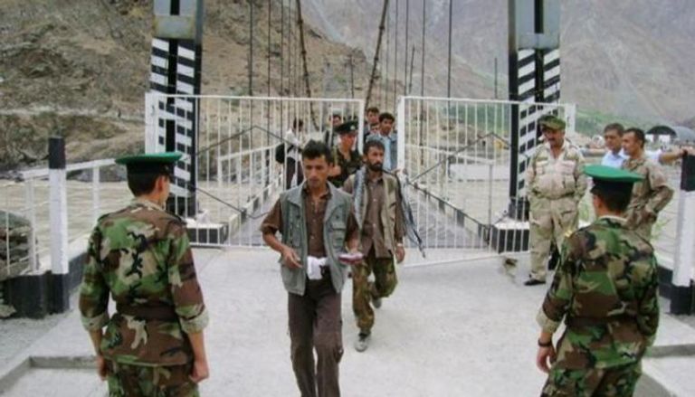 نقطة أمنية على الحدود بين طاجيكستان وأفغانستان - أ.ف.ب