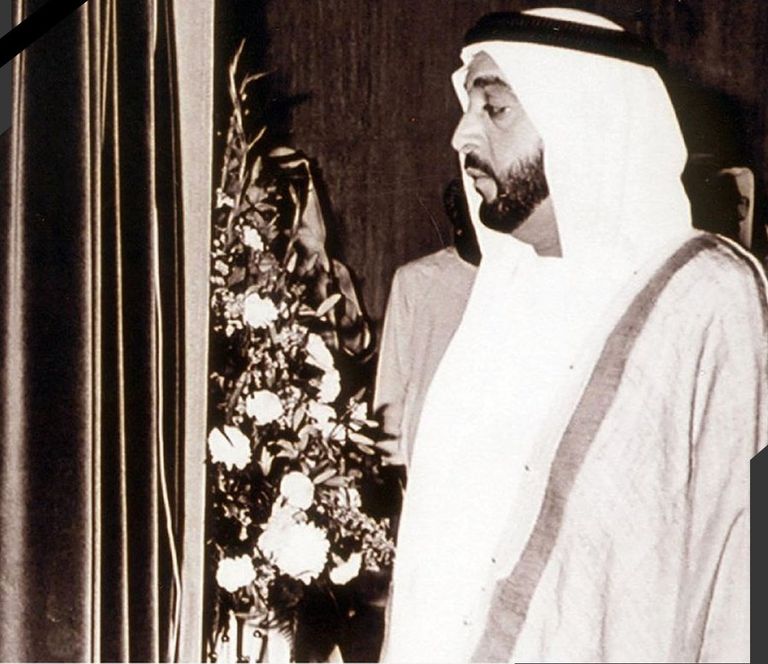 الشيخ خليفة بن زايد آل نهيان رئيس دولة الإمارات الراحل