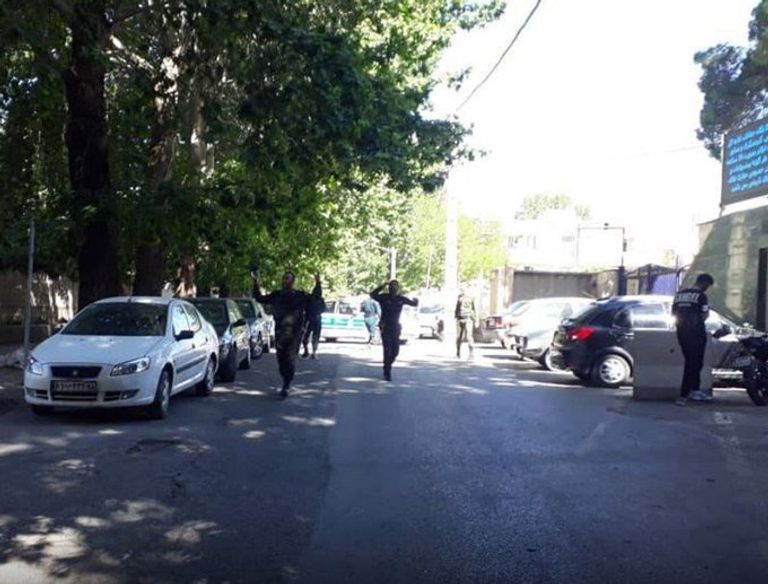 4 قتلى في حادثة احتجاز للرهائن غربي إيران