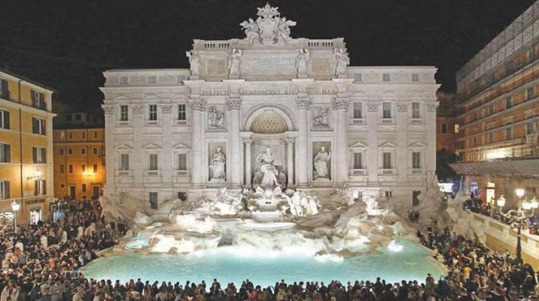 نافورة تريقي في إيطاليا معالم إيطاليا السياحية