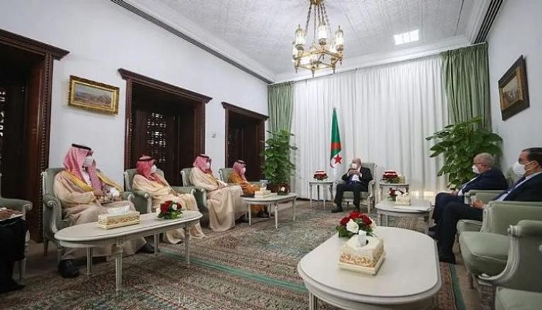 استقبال الرئيس الجزائري لوزير الخارجية السعودي
