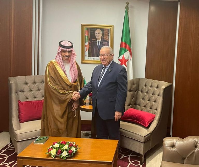 لقاء بين وزيري خارجية الجزائر والمملكة العربية السعودية استقبال الرئيس الجزائري لوزير الخارجية السعودي